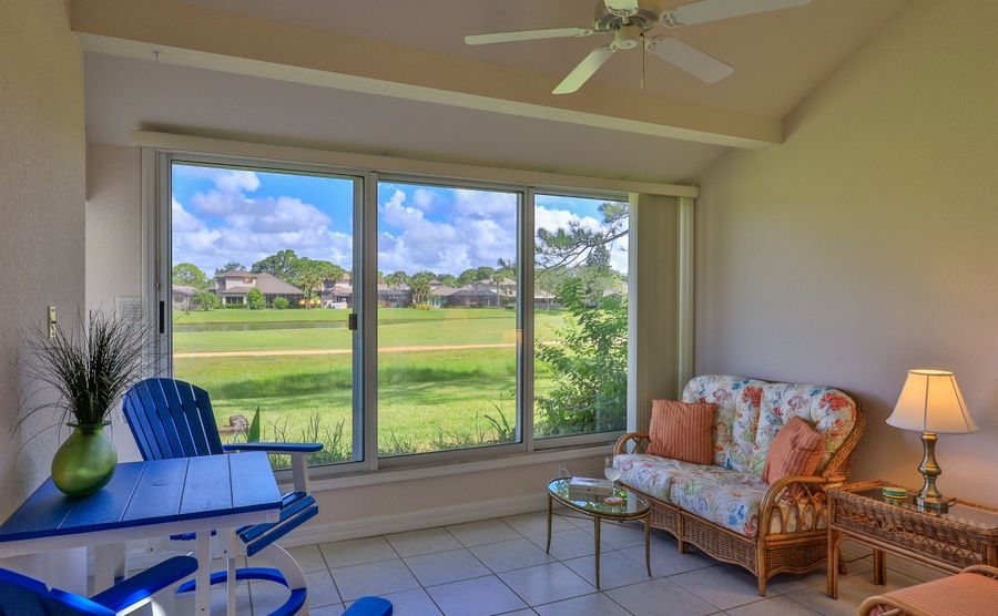 SPRUCE CREEK FLYIN CONDO 7FL6 for sale in Port Orange, FL US 3677