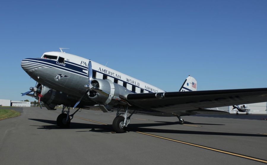 1945 DOUGLAS DC-3 - 4948 | Aviators Market