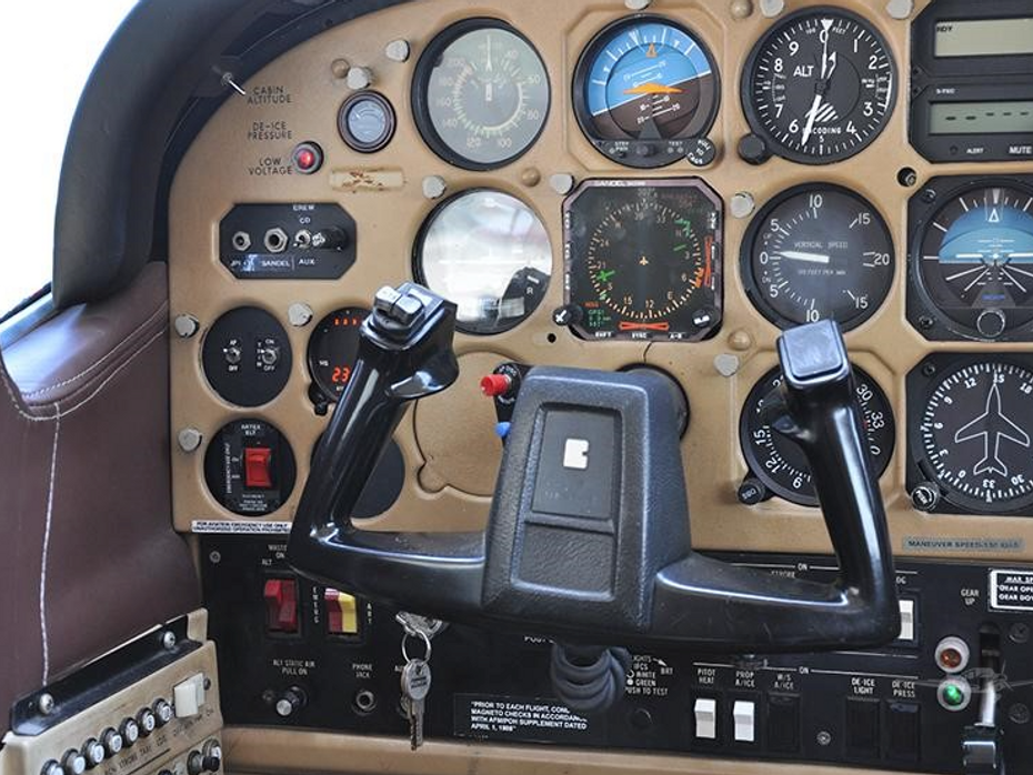 DIGITAL TACHOMETER FOR 210 HORSEPOWER CESSNA R172K —   Aircraft Tools & Airplane Modifications