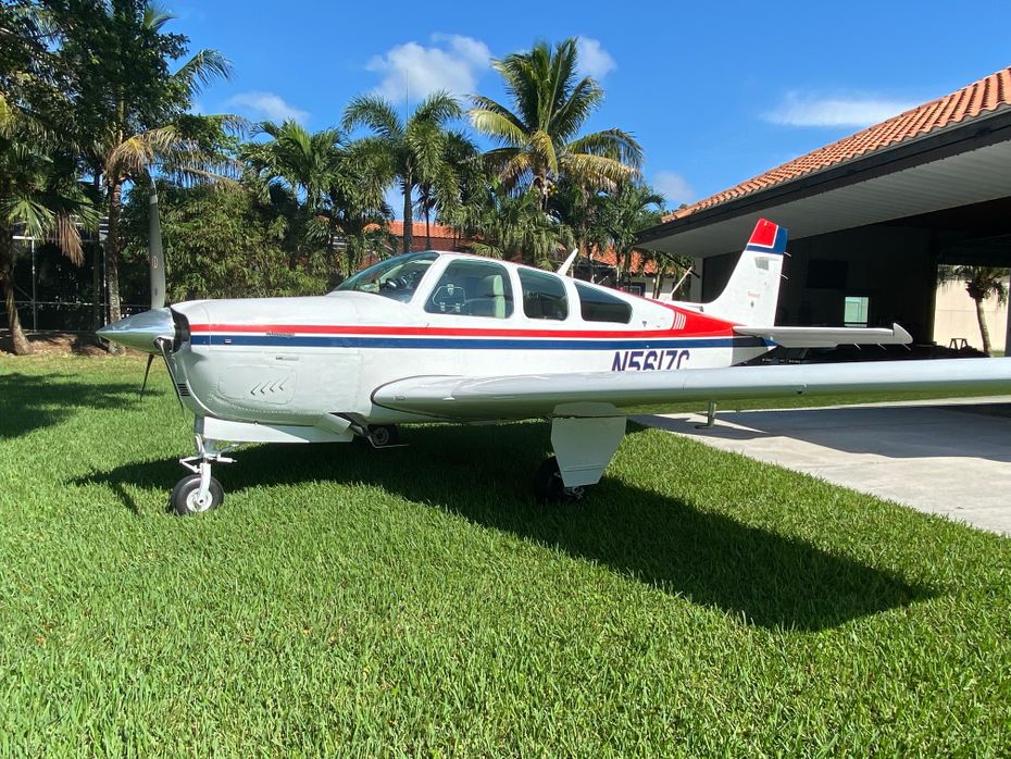 1990 BEECHCRAFT F33A BONANZA for sale in Stuart, FL US 3993